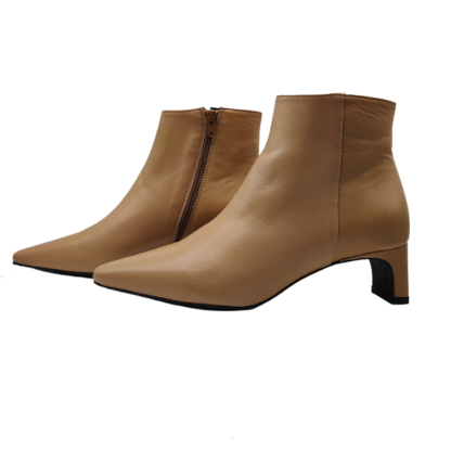 Leather ankle boots camel